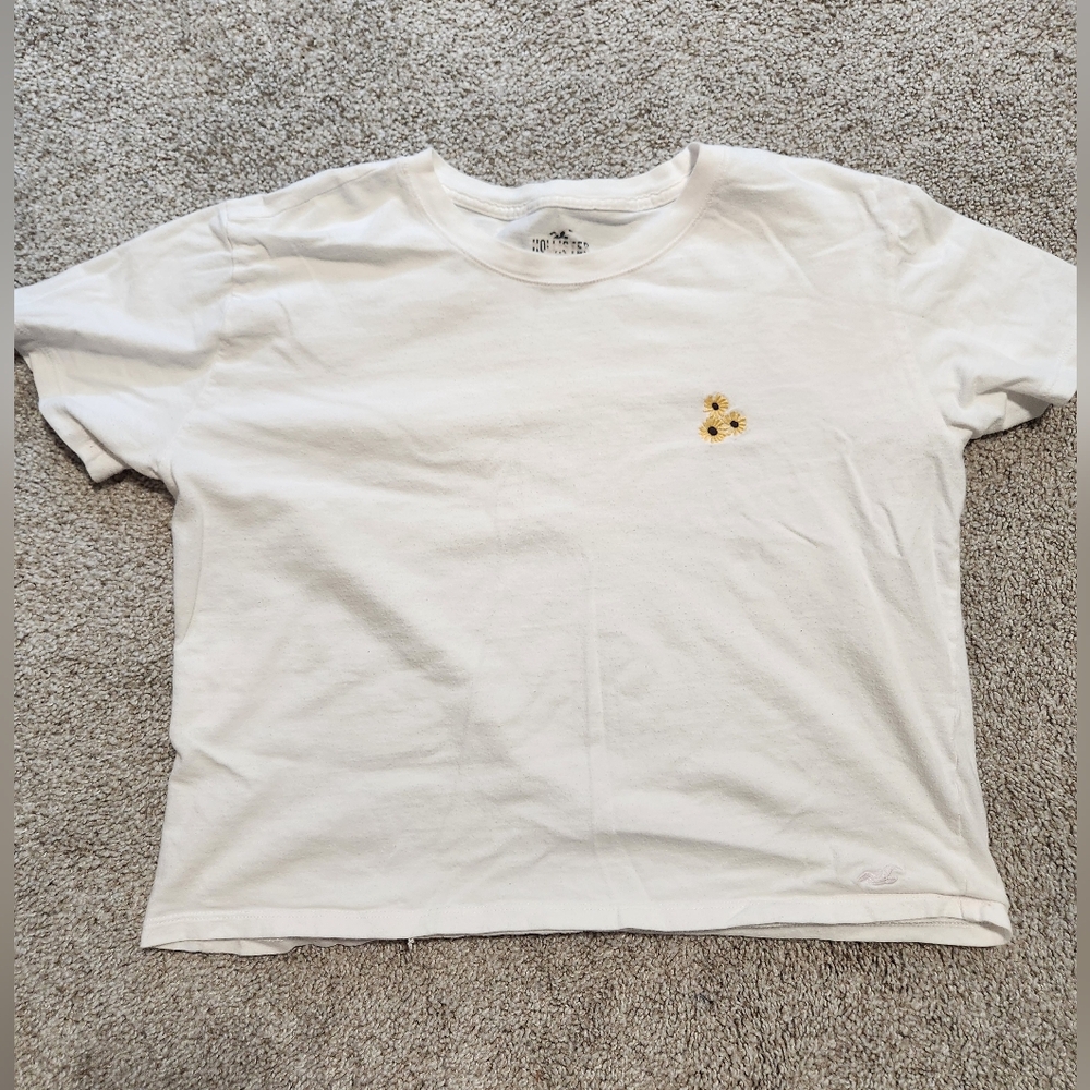 Hollister White Short Sleeve Tee Crop Top with Graphic Design